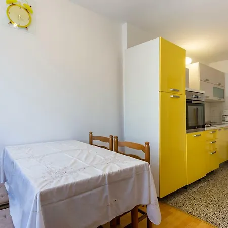 Anna With Free Private Parking