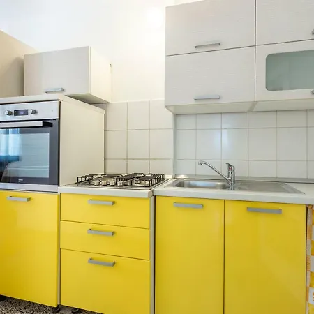 Anna With Free Private Parking